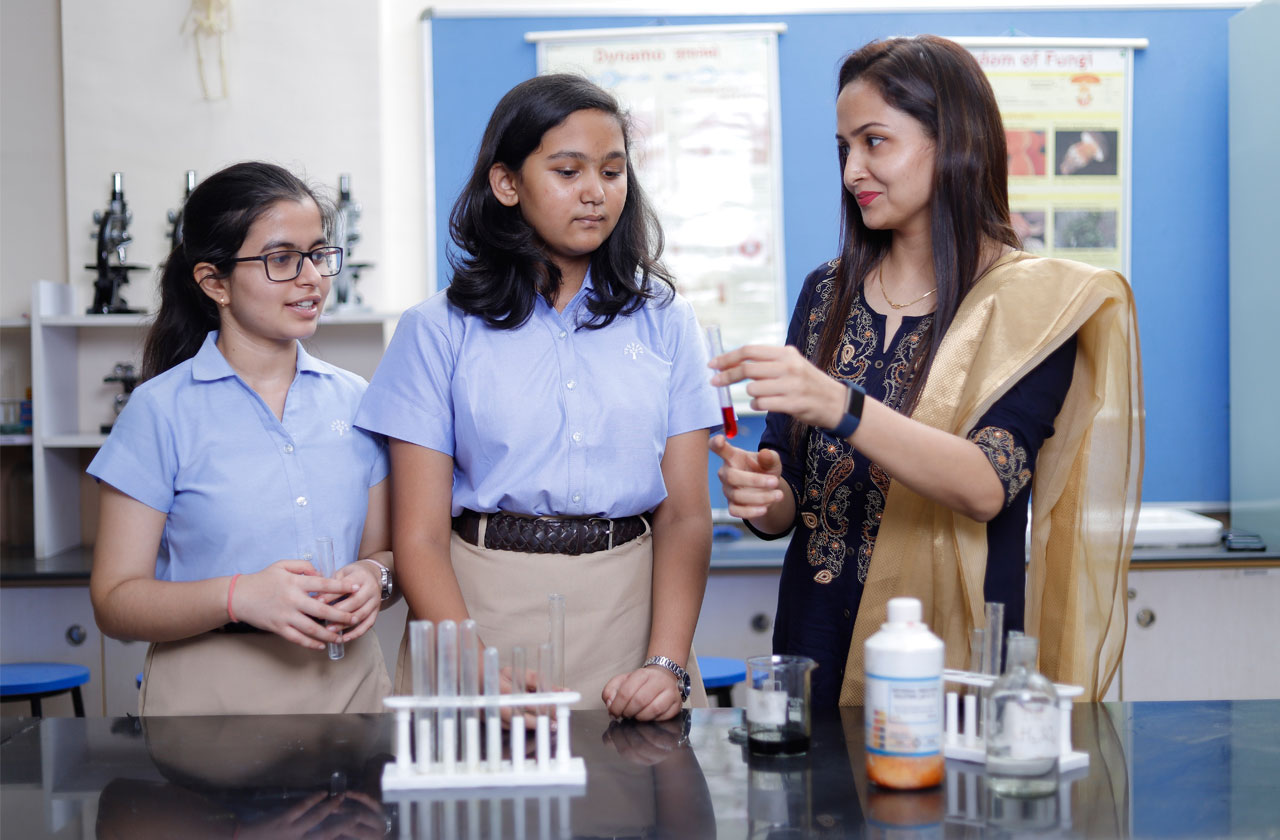 5 Top Parenting Tips to Keep Their Kids Interested in Science