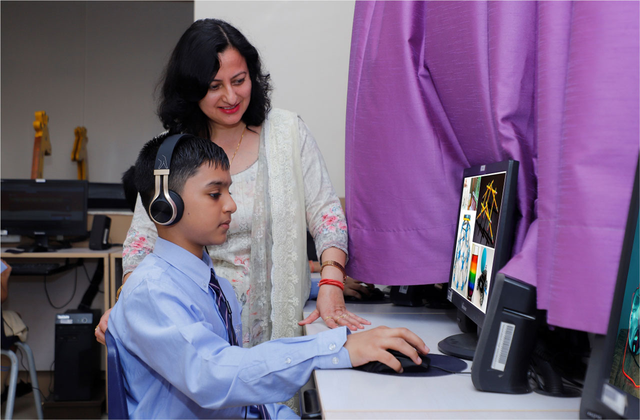 Whats The Online and Offline Admission Process For PIS
